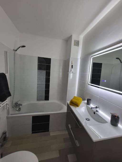 Studio "La Parenthese", A 50 Metres De La Plage Saint-Quay-Portrieux Luaran gambar